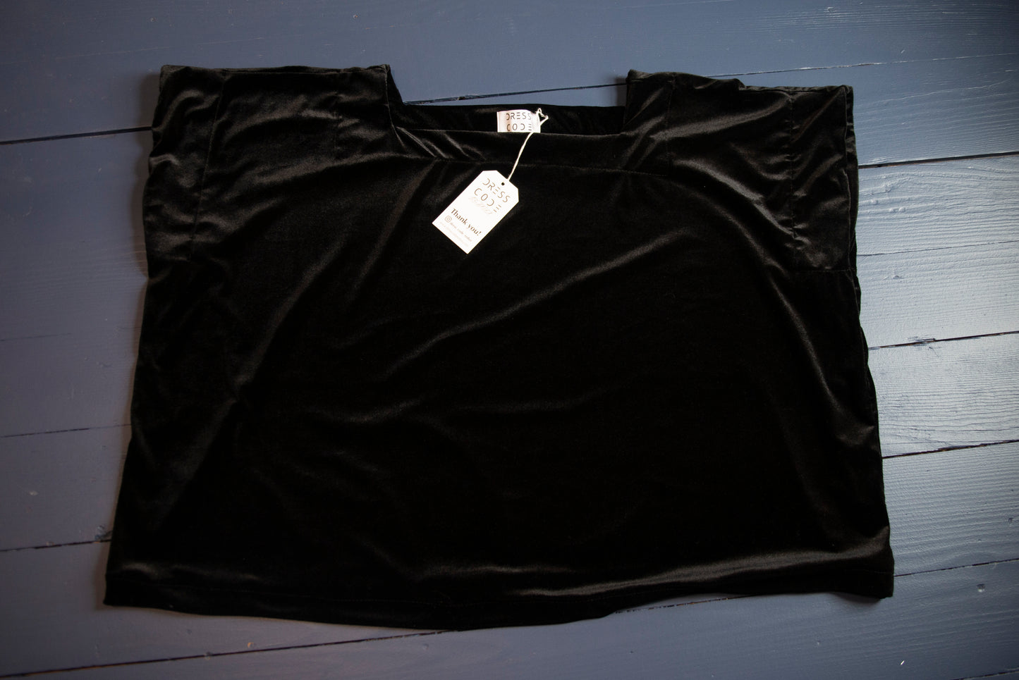 Box-cut Velvet Tee