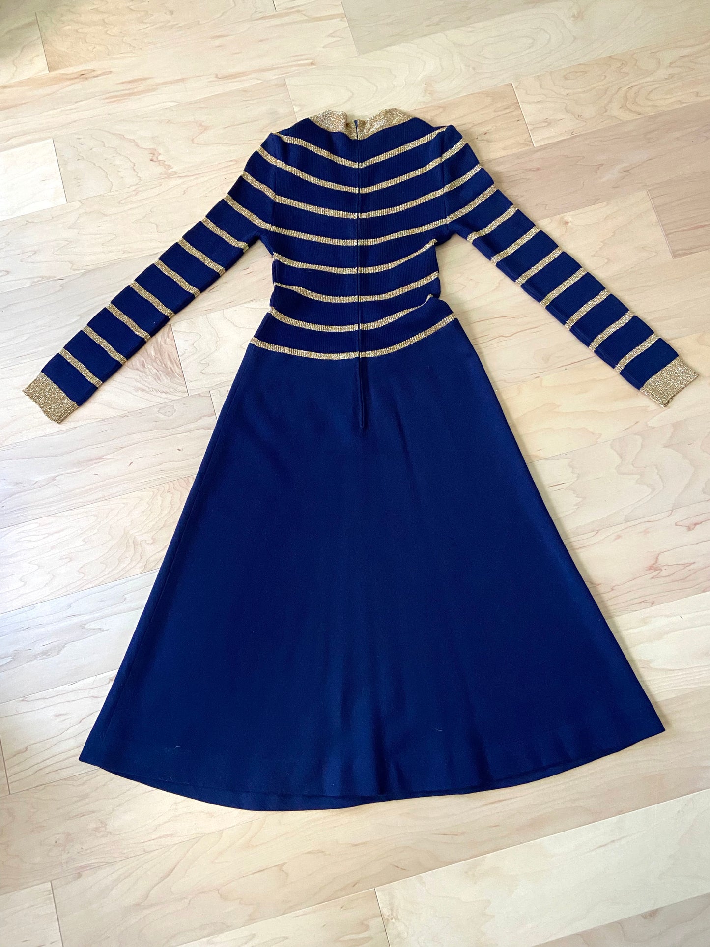 1970s Vintage Knit Fit and Flare Dress